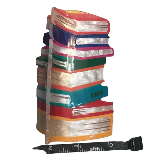 Book stack hair clip - Picture 4 of 8